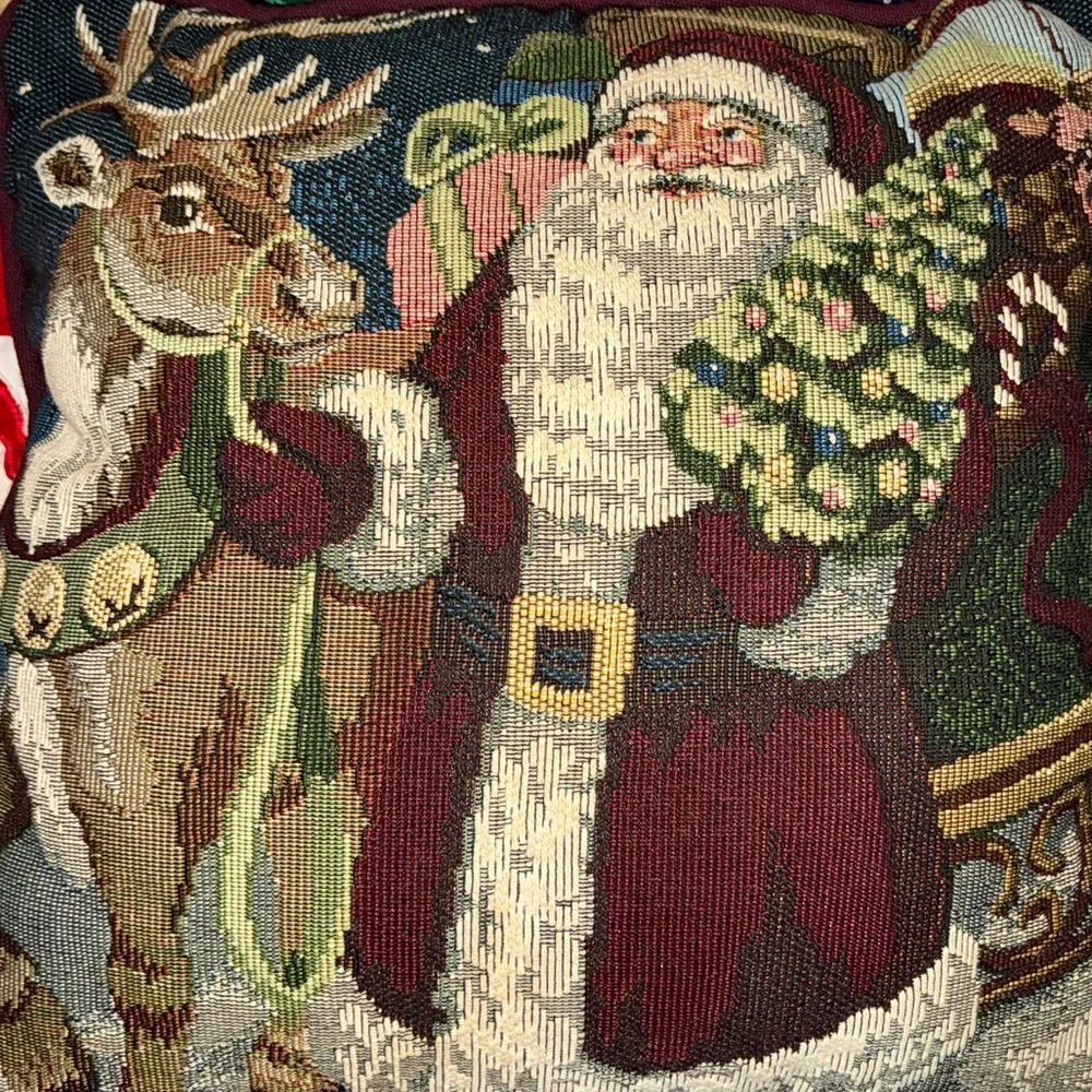 Christmas 🎄 Throw Pillow 13” x 13”
